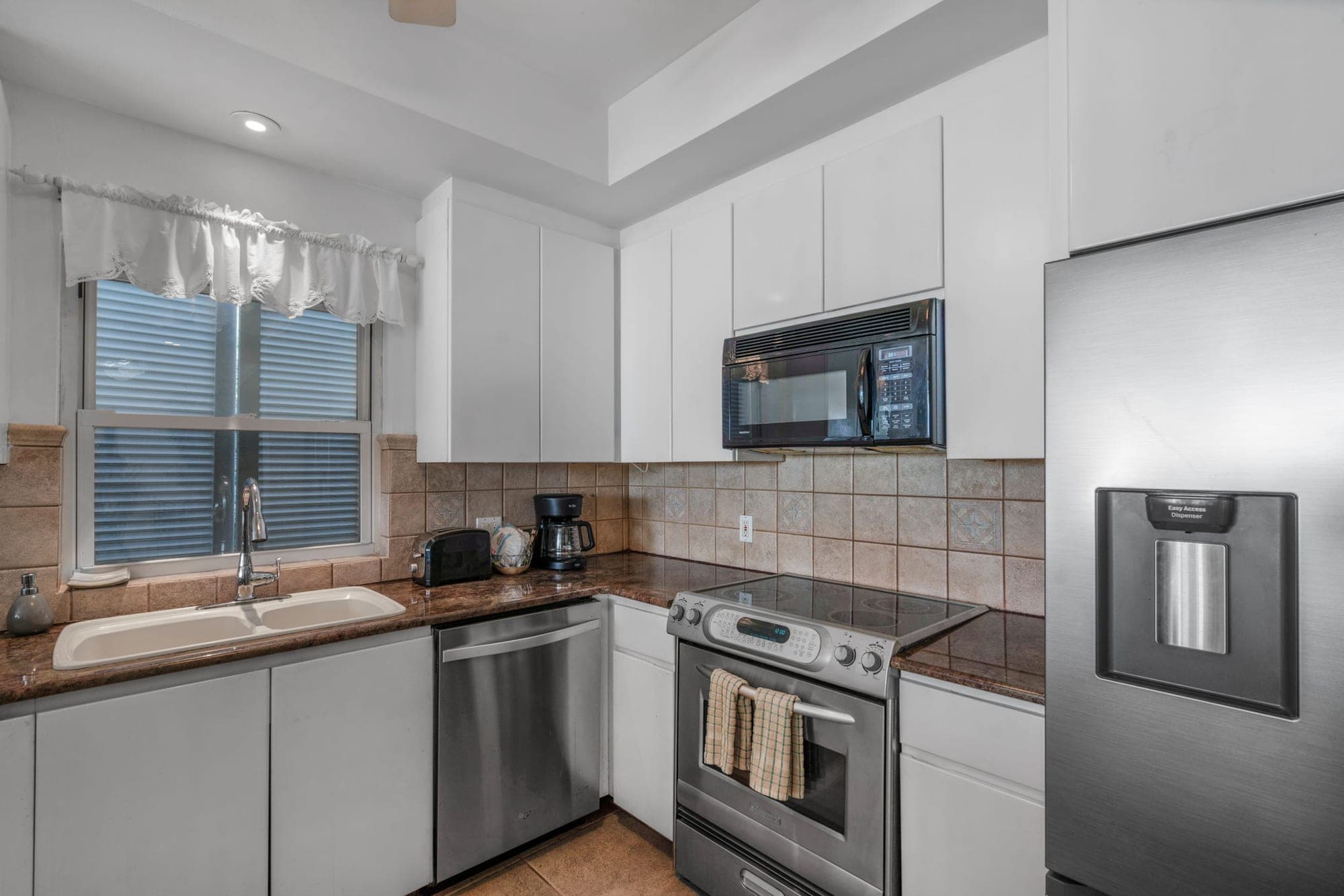 2112 Ocean Front — photo 9
